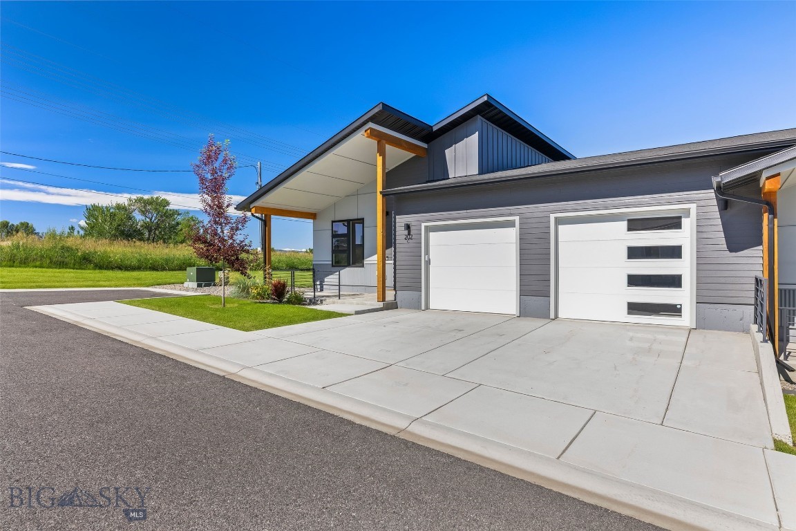 Middle Creek Parklands - Residential