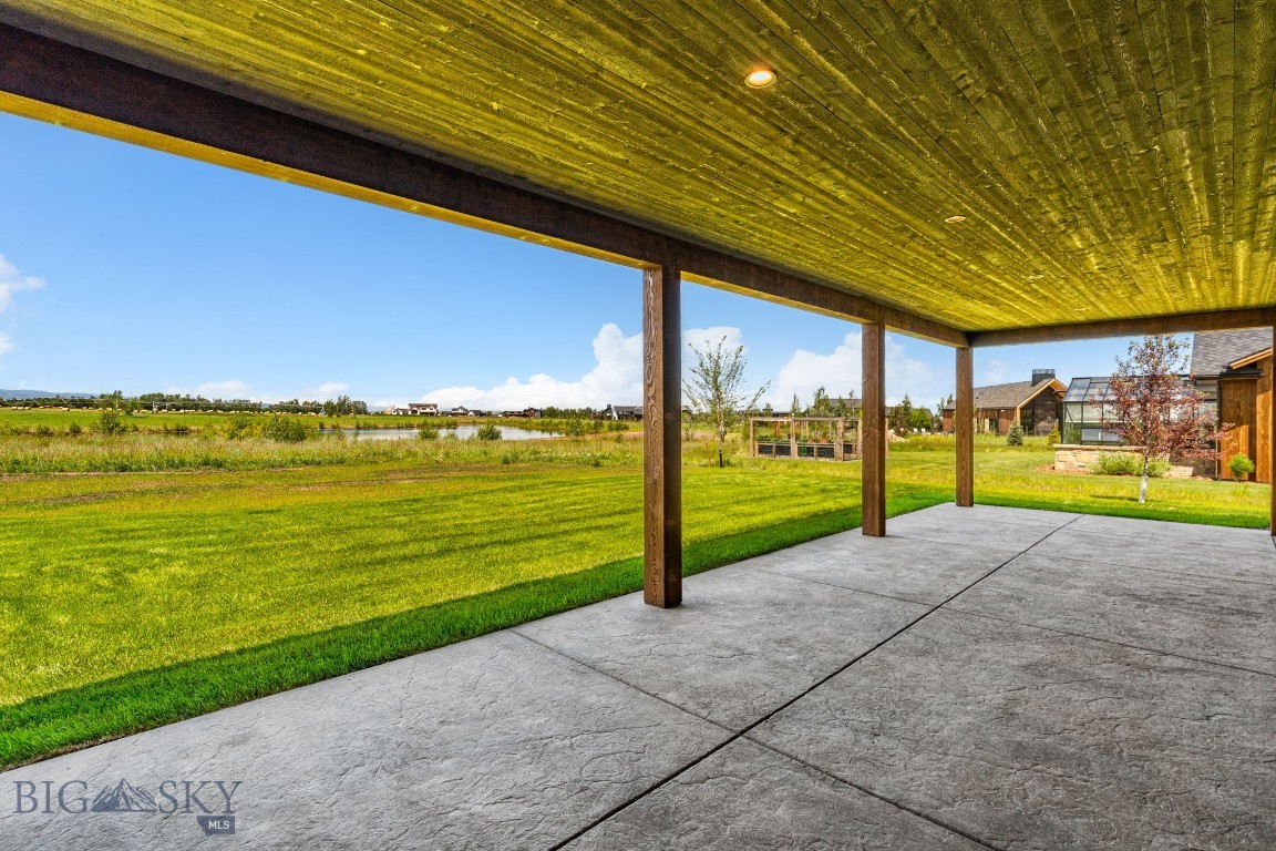 Home 40 - Residential