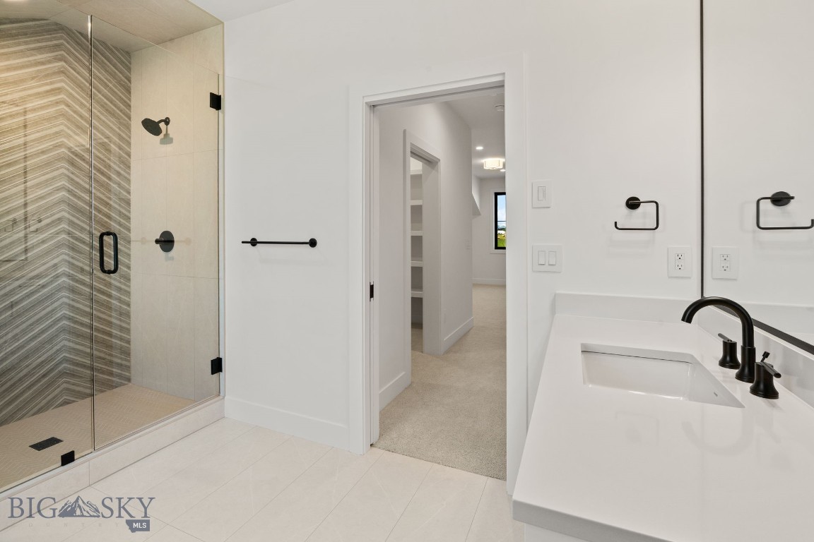 Home 40 - Residential