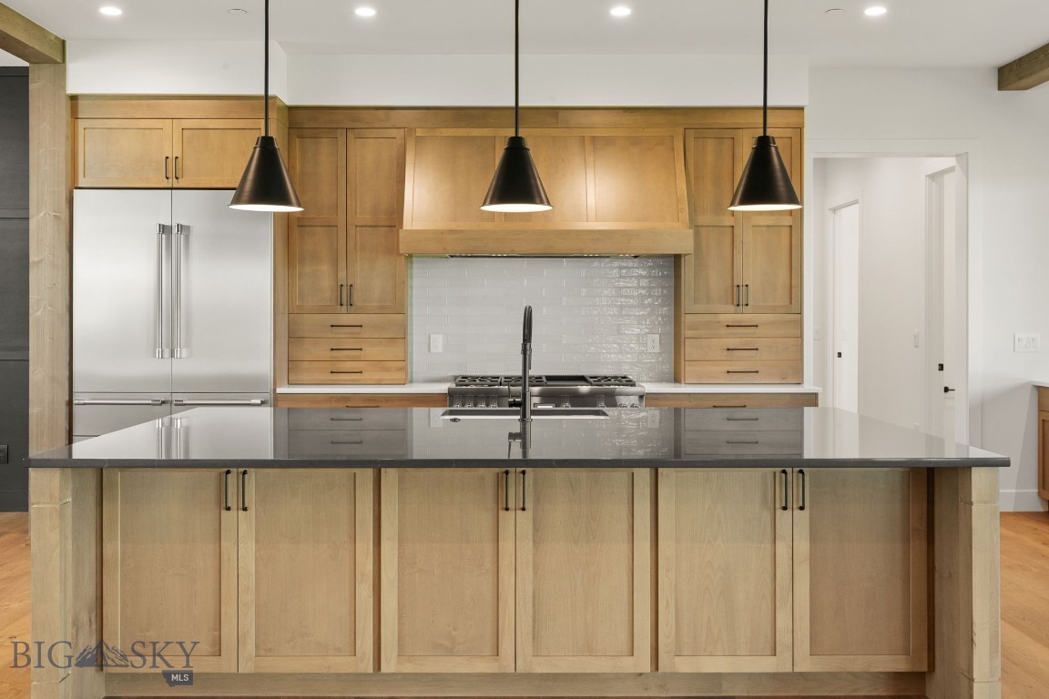 Home 40 - Residential
