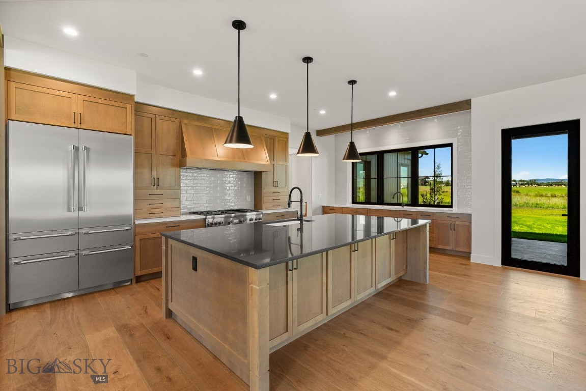 Home 40 - Residential
