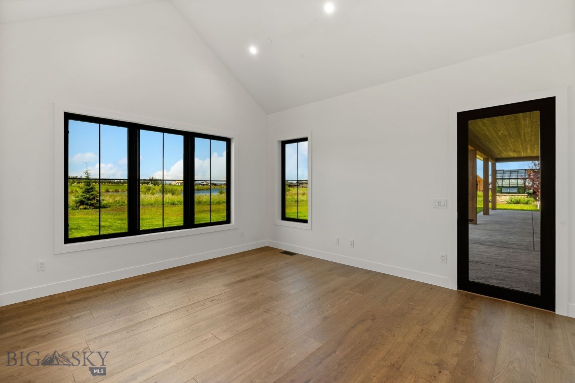 Home 40 - Residential