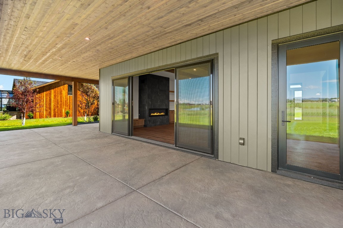 Home 40 - Residential