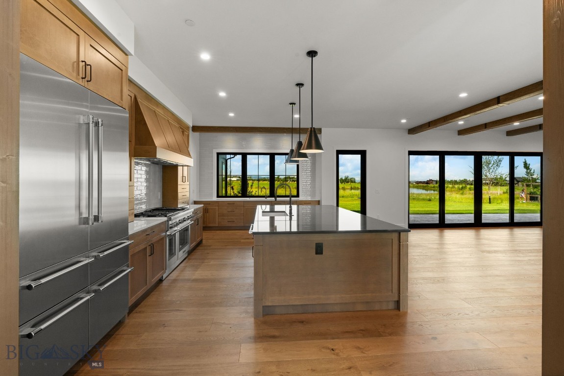 Home 40 - Residential