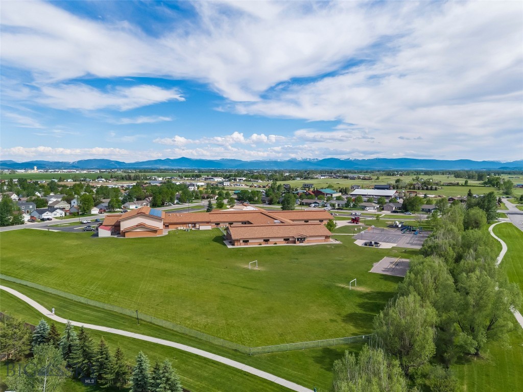 River Rock and Royal Village - Residential