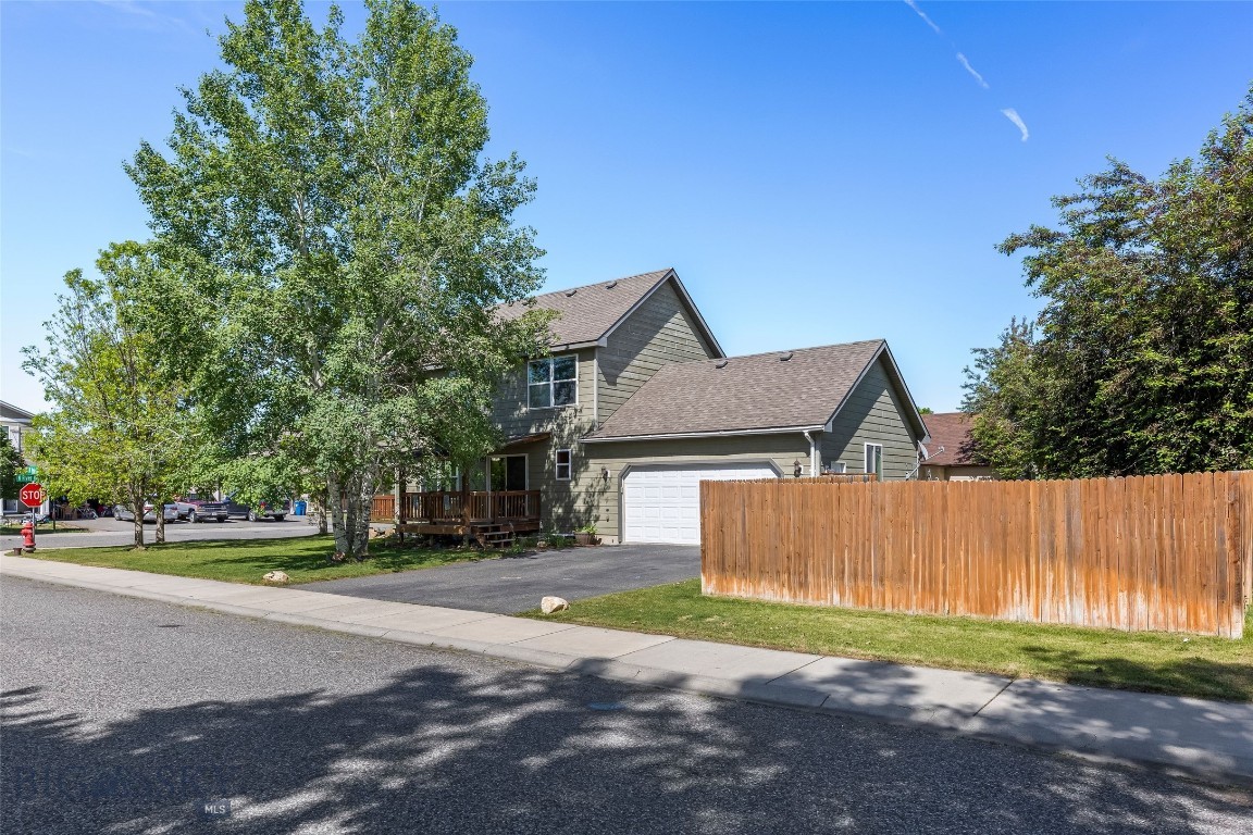 River Rock and Royal Village - Residential