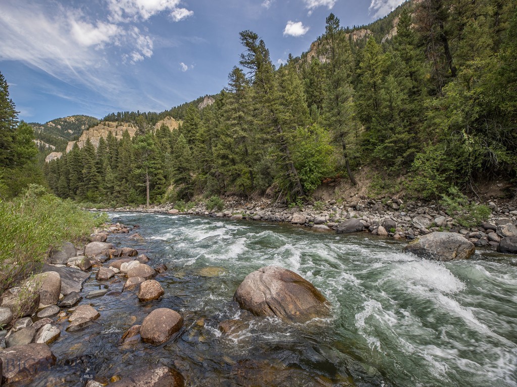 Gallatin Canyon - Residential
