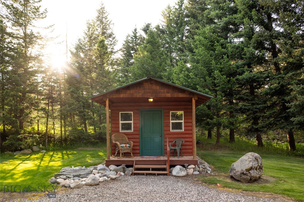 Gallatin Canyon - Residential