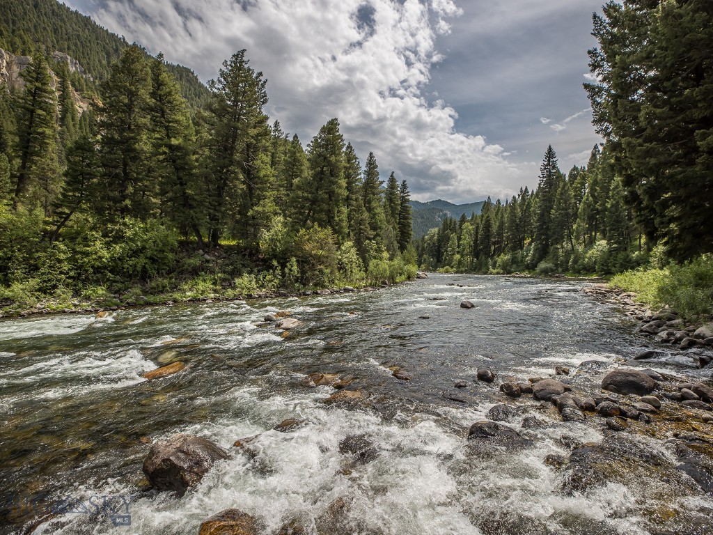 Gallatin Canyon - Residential