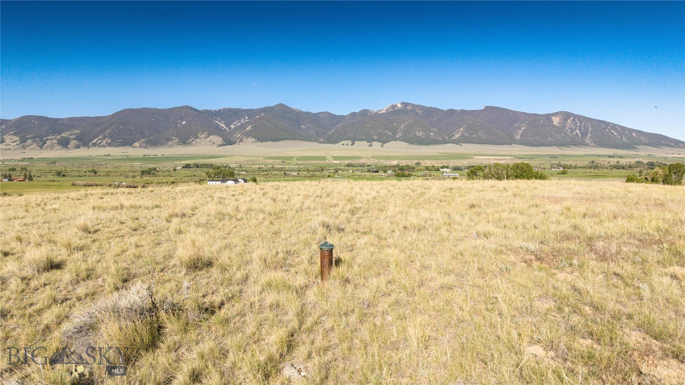 Upland Meadows - Land