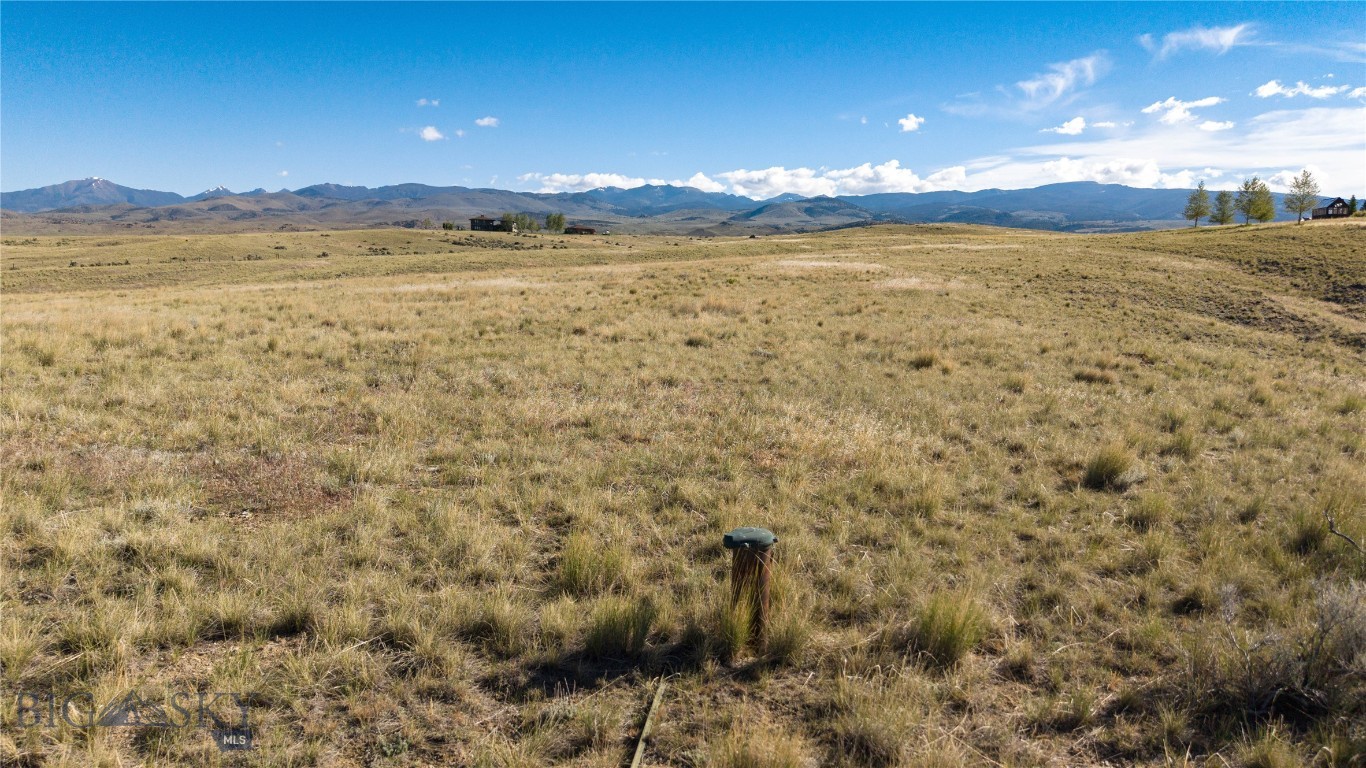 Upland Meadows - Land
