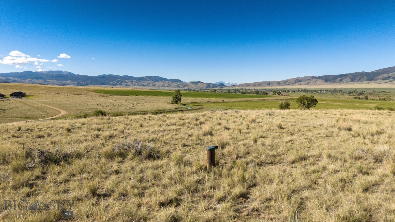 Upland Meadows - Land