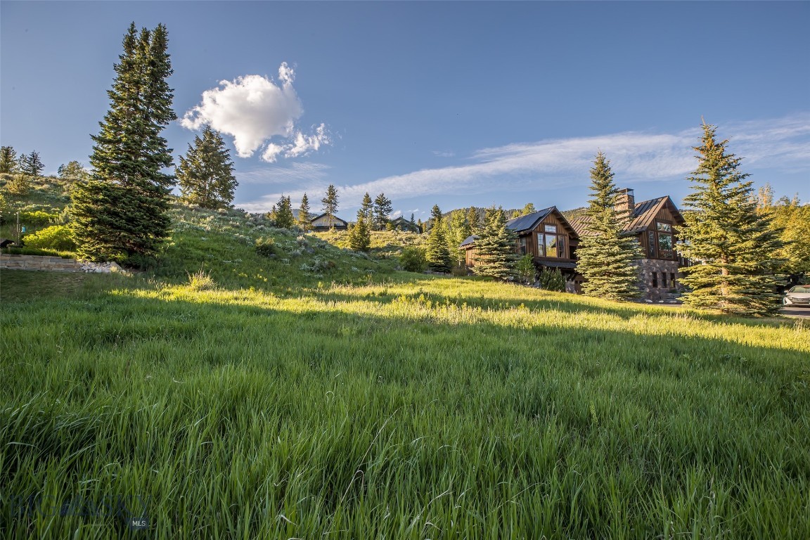 Meadow Village - Land