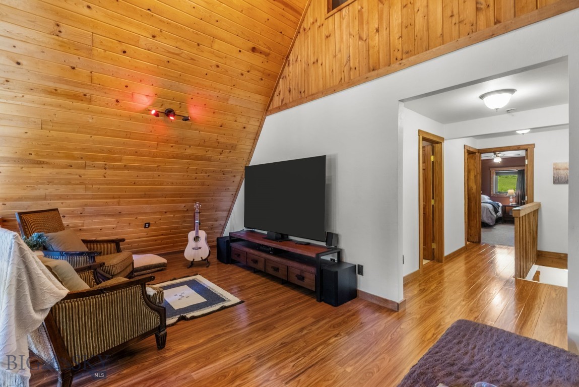 Meadow Creek - Residential