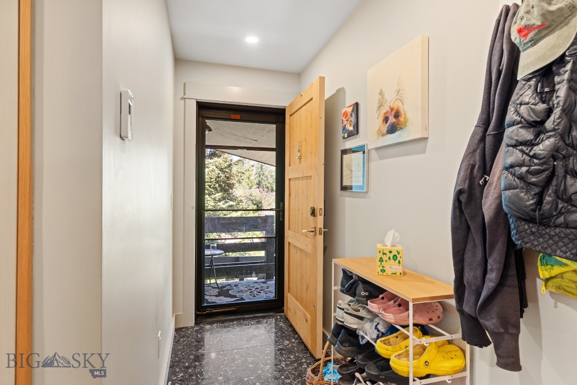 Dahlinger Court Condo - Residential