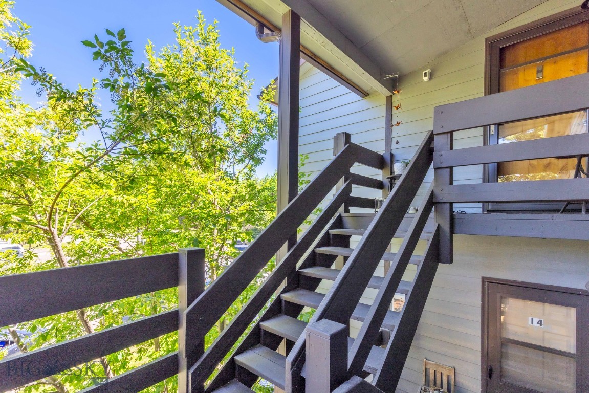 Dahlinger Court Condo - Residential