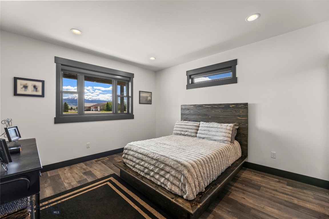 Sky View in Ennis - Residential