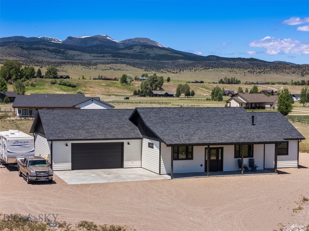 Sky View in Ennis - Residential