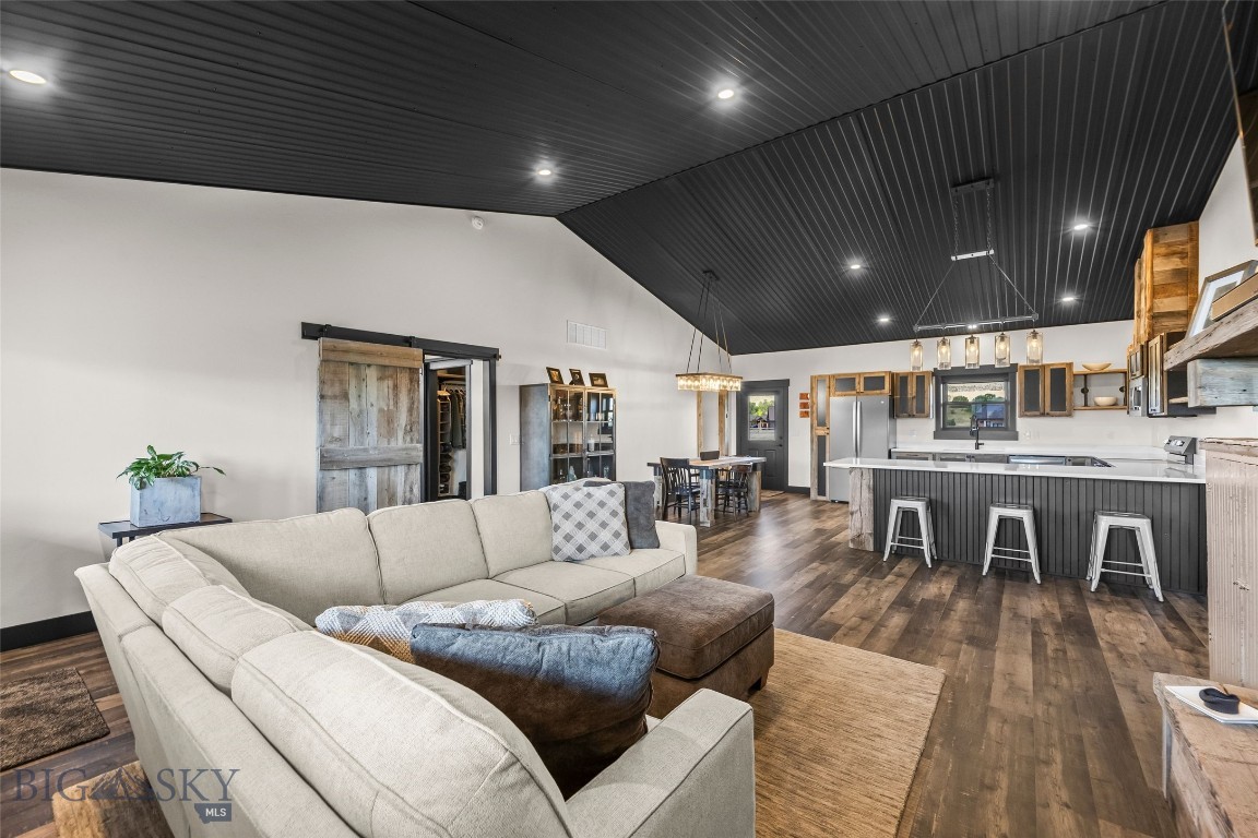 Sky View in Ennis - Residential