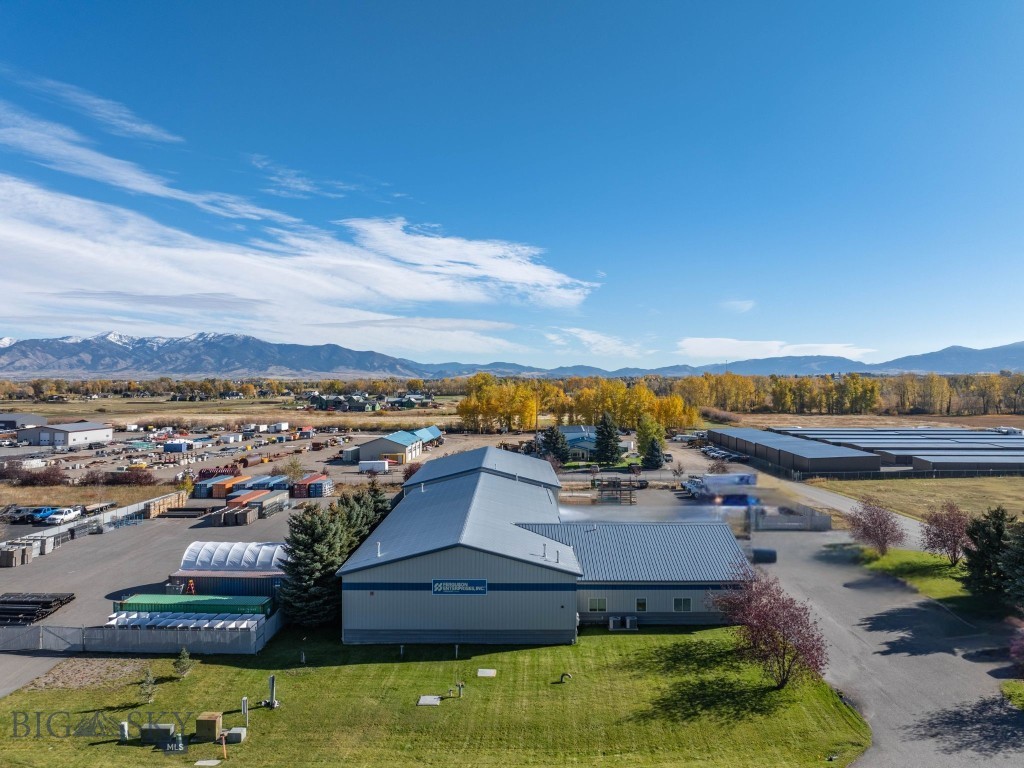 Shedhorn - Commercial Lease