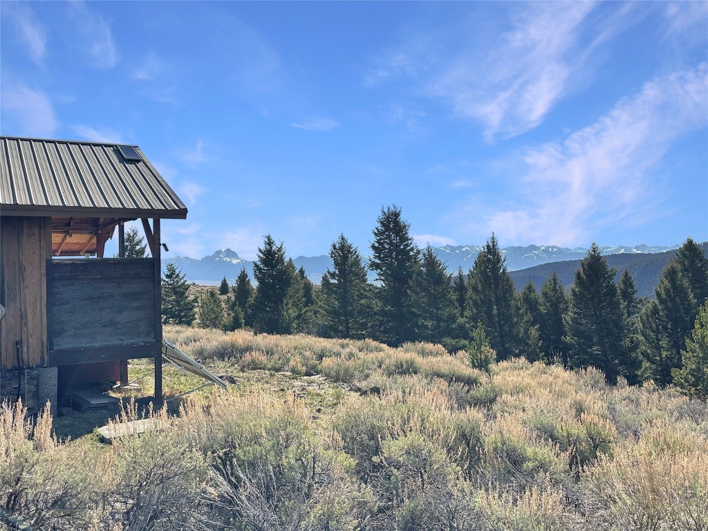 Shining Mountain Unit III - Residential