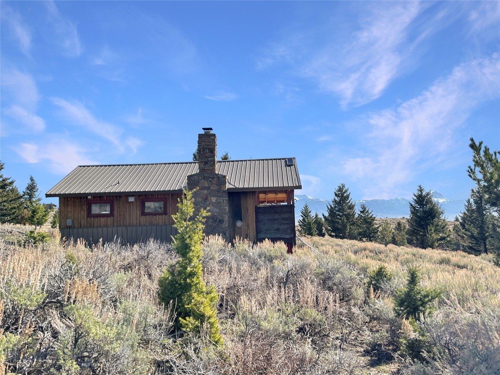 Shining Mountain Unit III - Residential