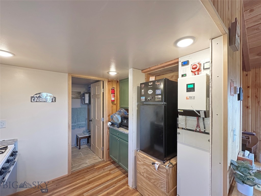 Shining Mountain Unit III - Residential