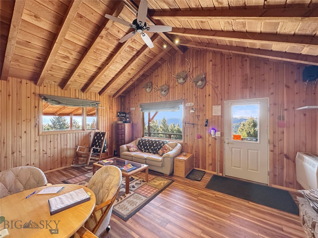 Shining Mountain Unit III - Residential
