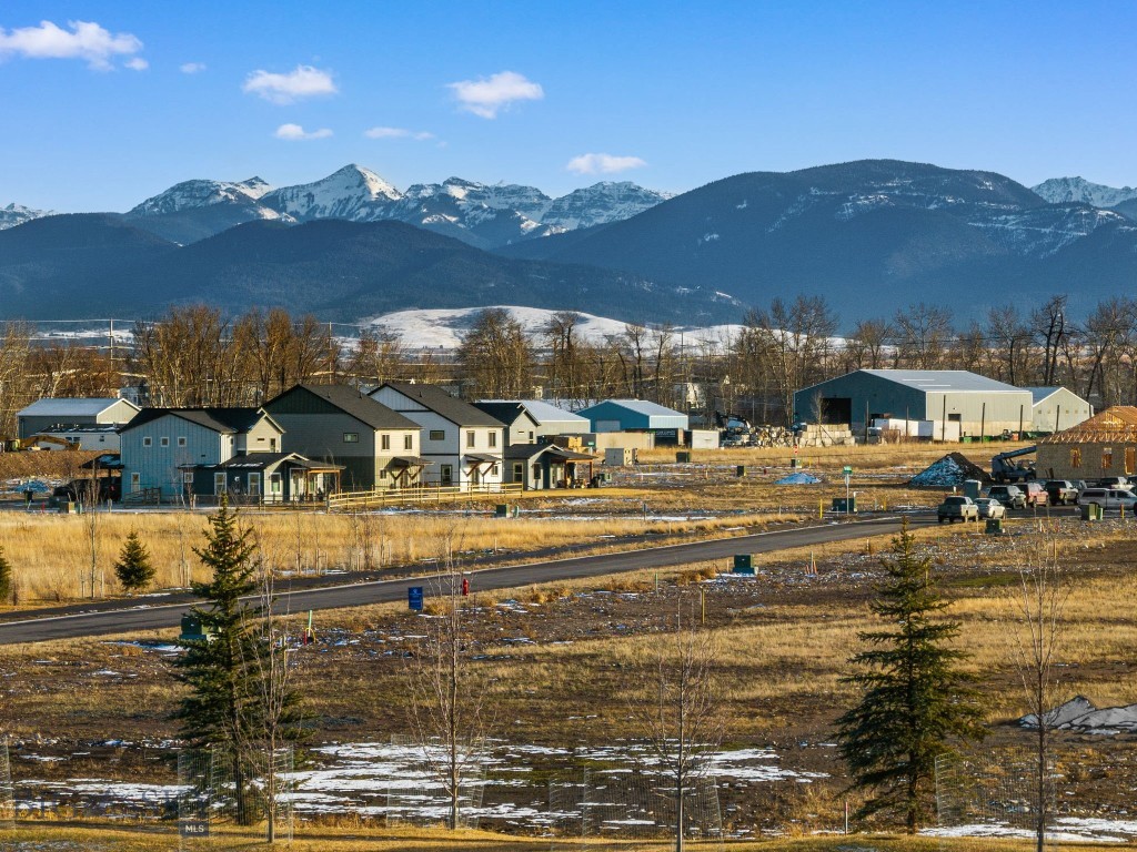 Gallatin Meadows - Land