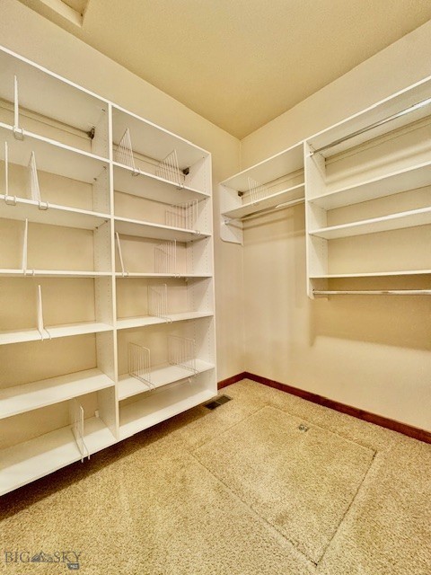 Lessley Estates Condo - Residential