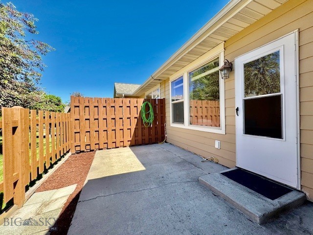 Lessley Estates Condo - Residential