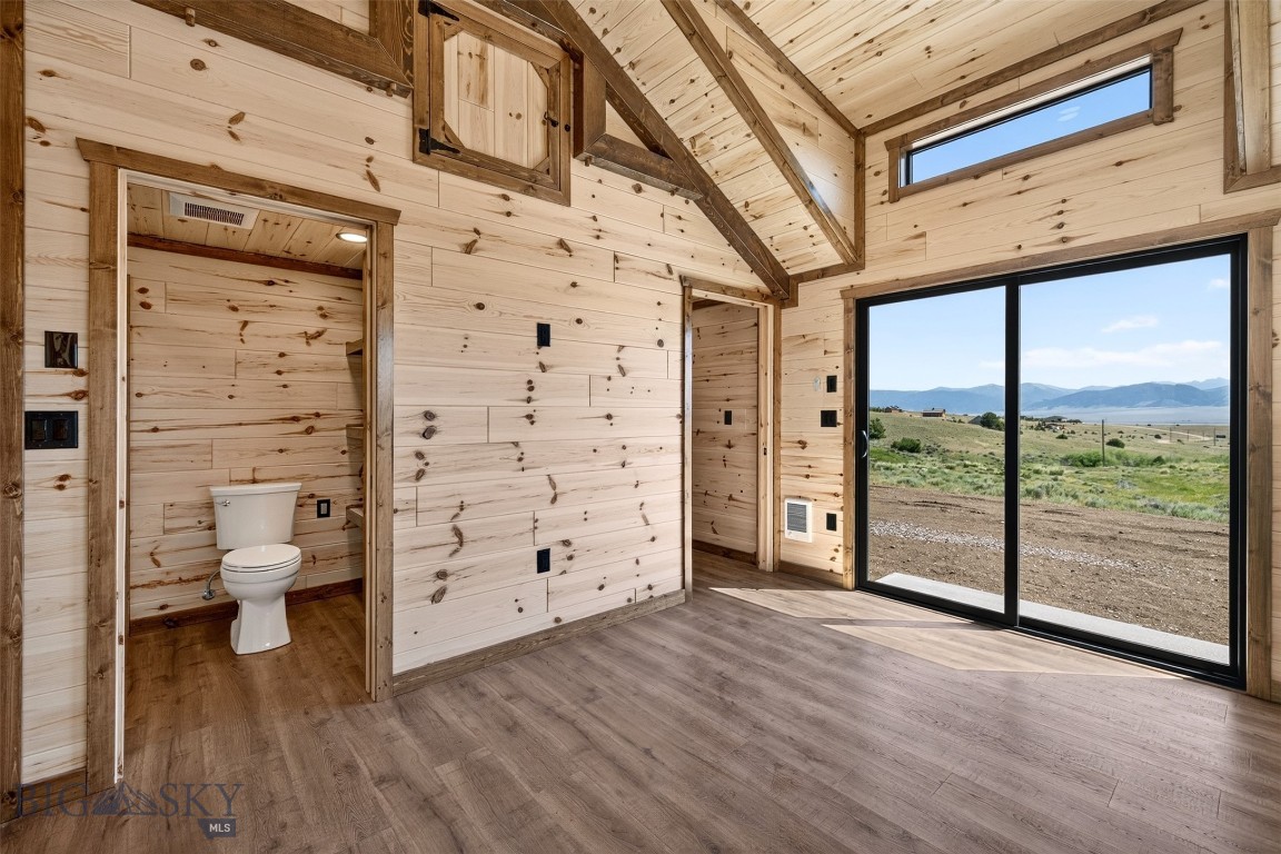 Shining Mountain Unit I - Residential