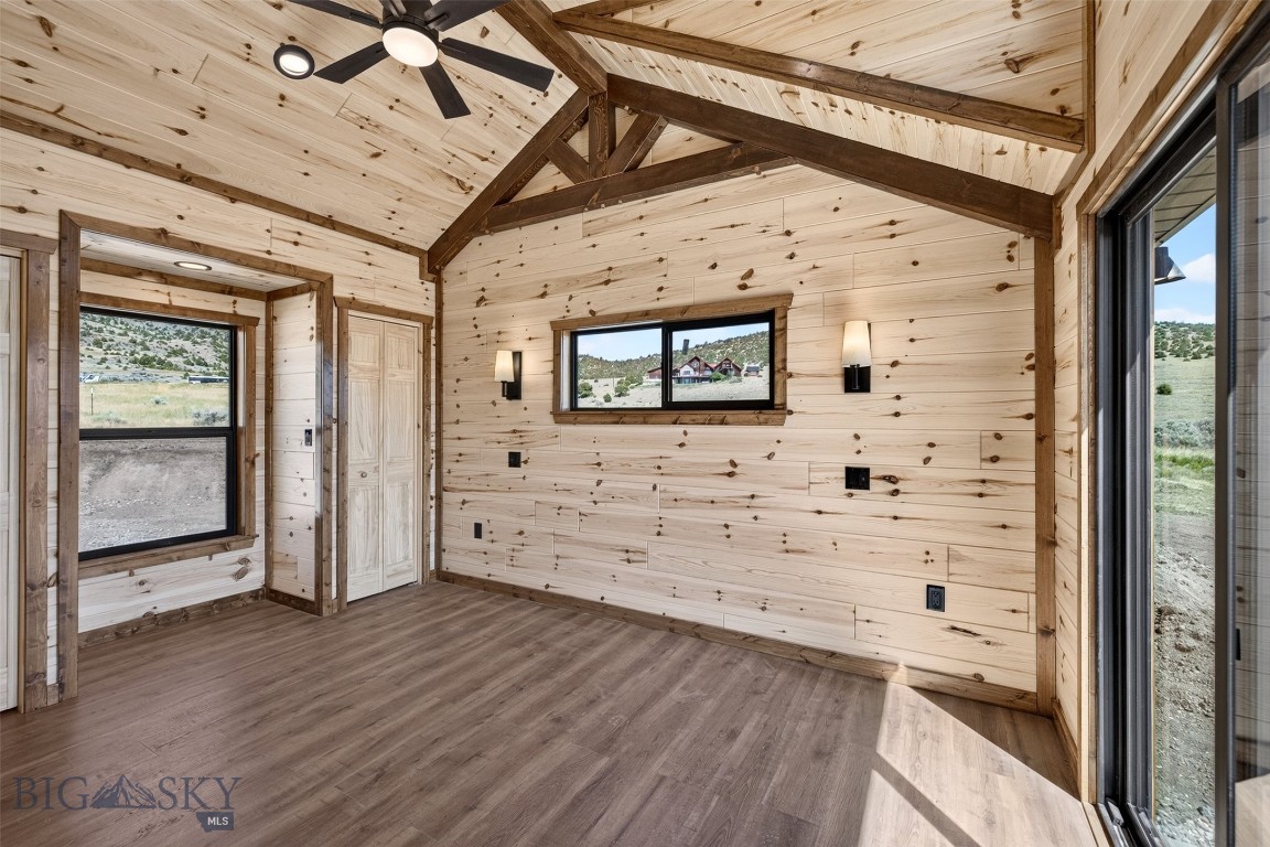Shining Mountain Unit I - Residential