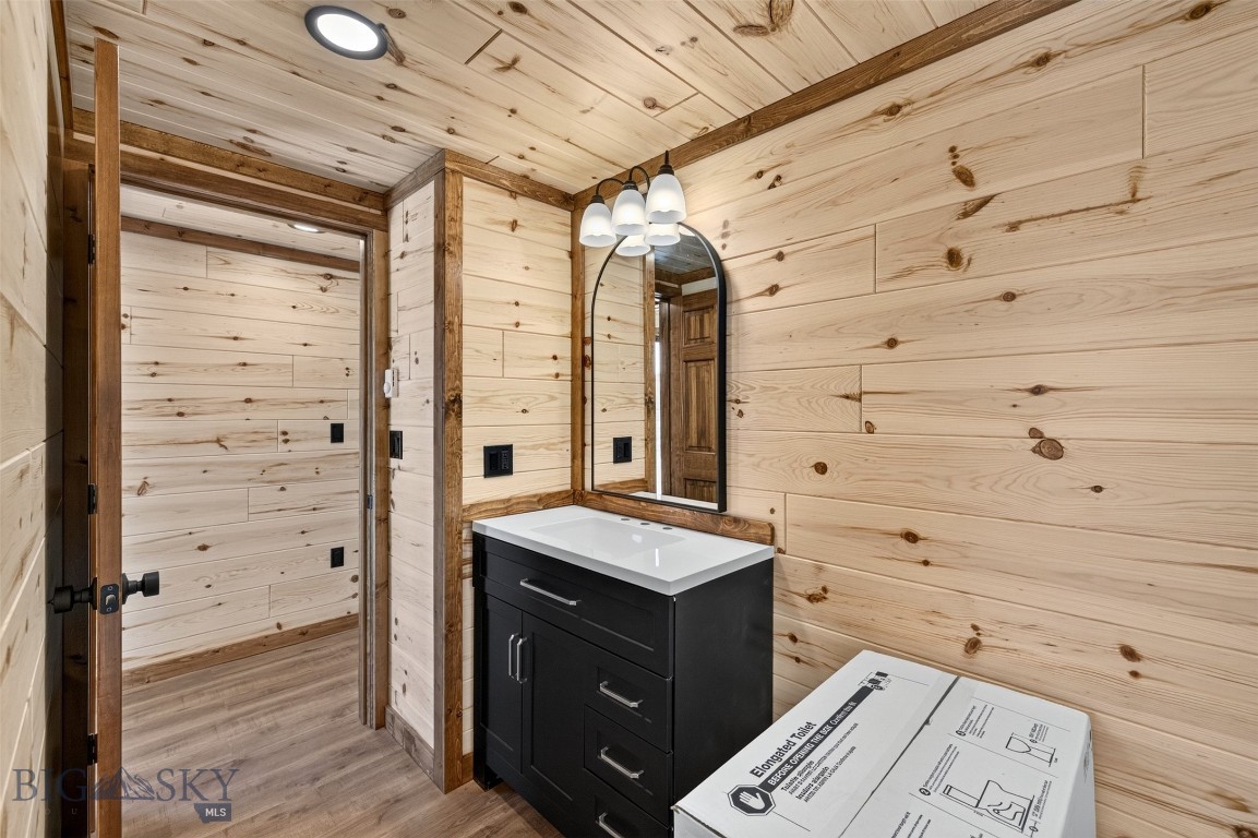 Shining Mountain Unit I - Residential