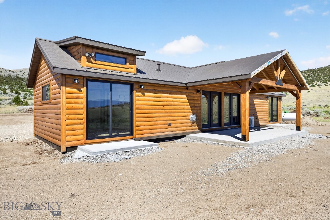 Shining Mountain Unit I - Residential