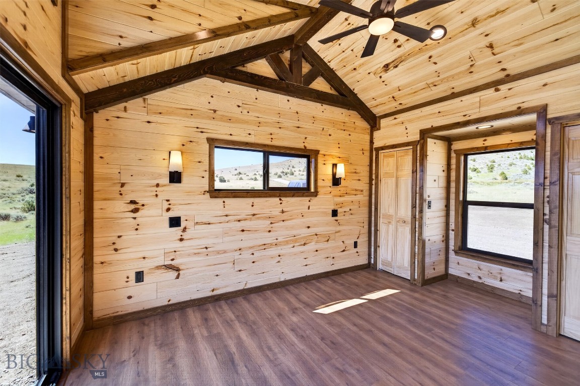 Shining Mountain Unit I - Residential