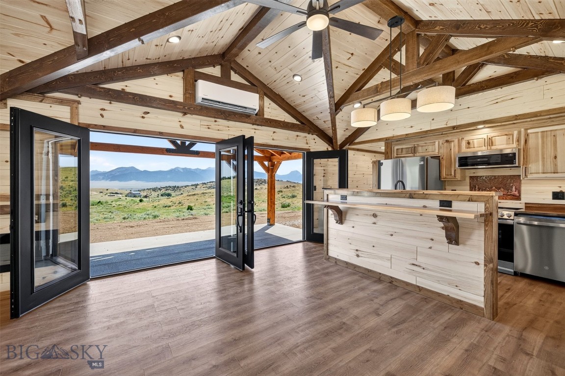 Shining Mountain Unit I - Residential