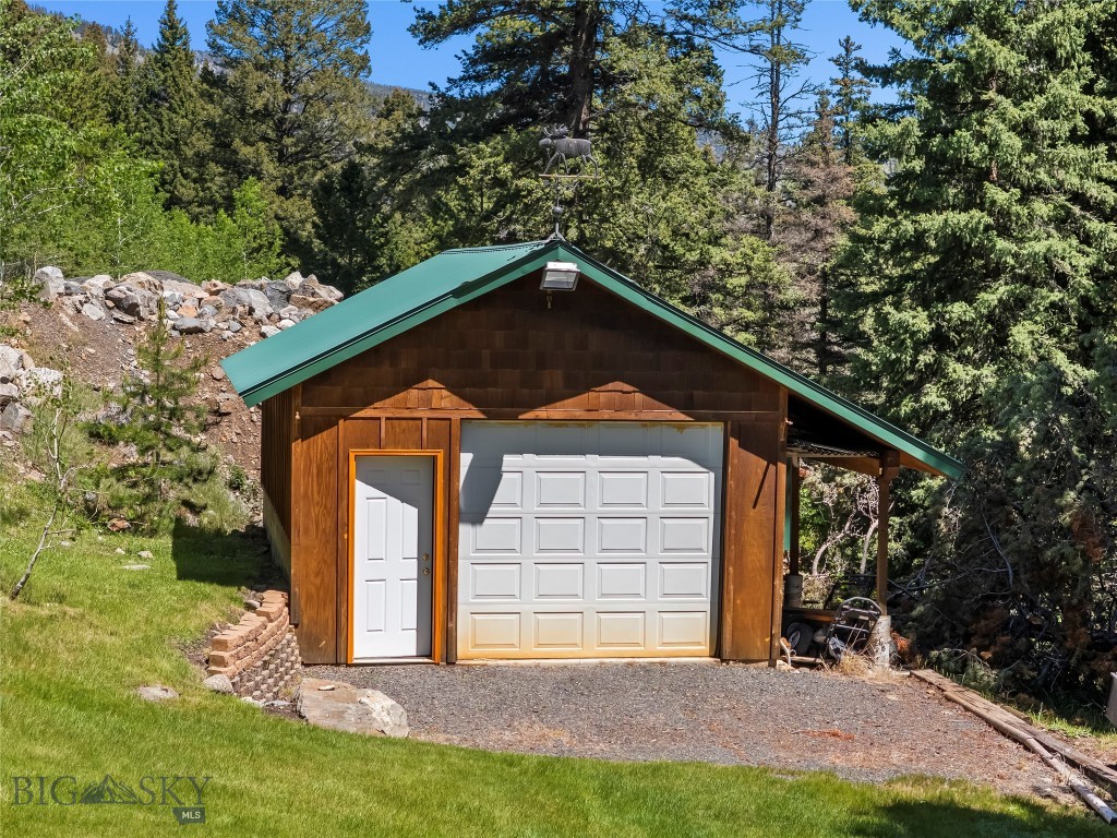 Whispering Pines - Residential