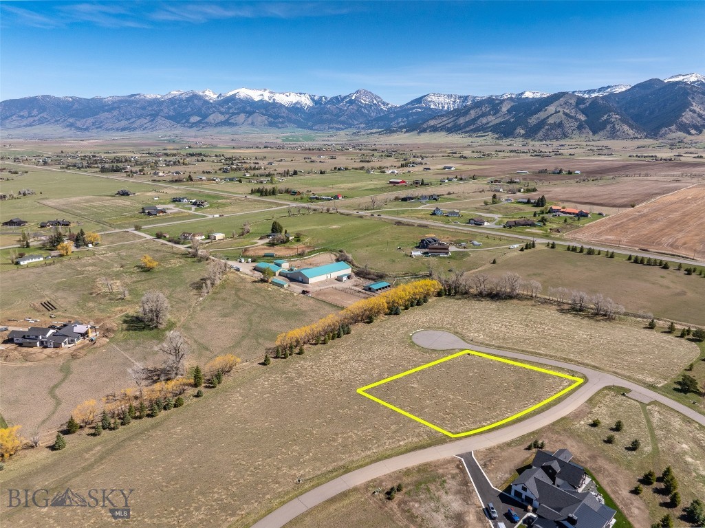 Bridger Lake Meadows - Land