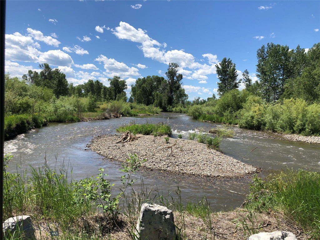 Bridger Lake Meadows - Land