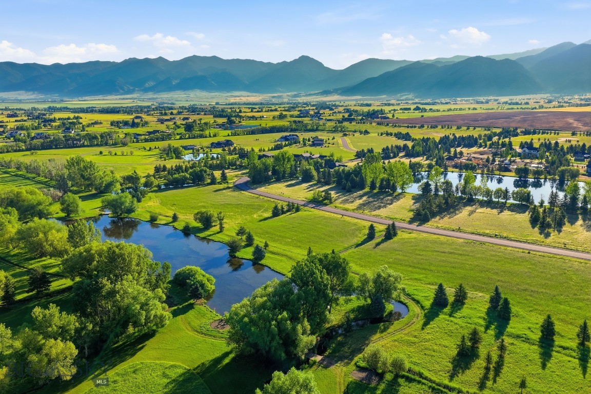 Bridger Lake Meadows - Land