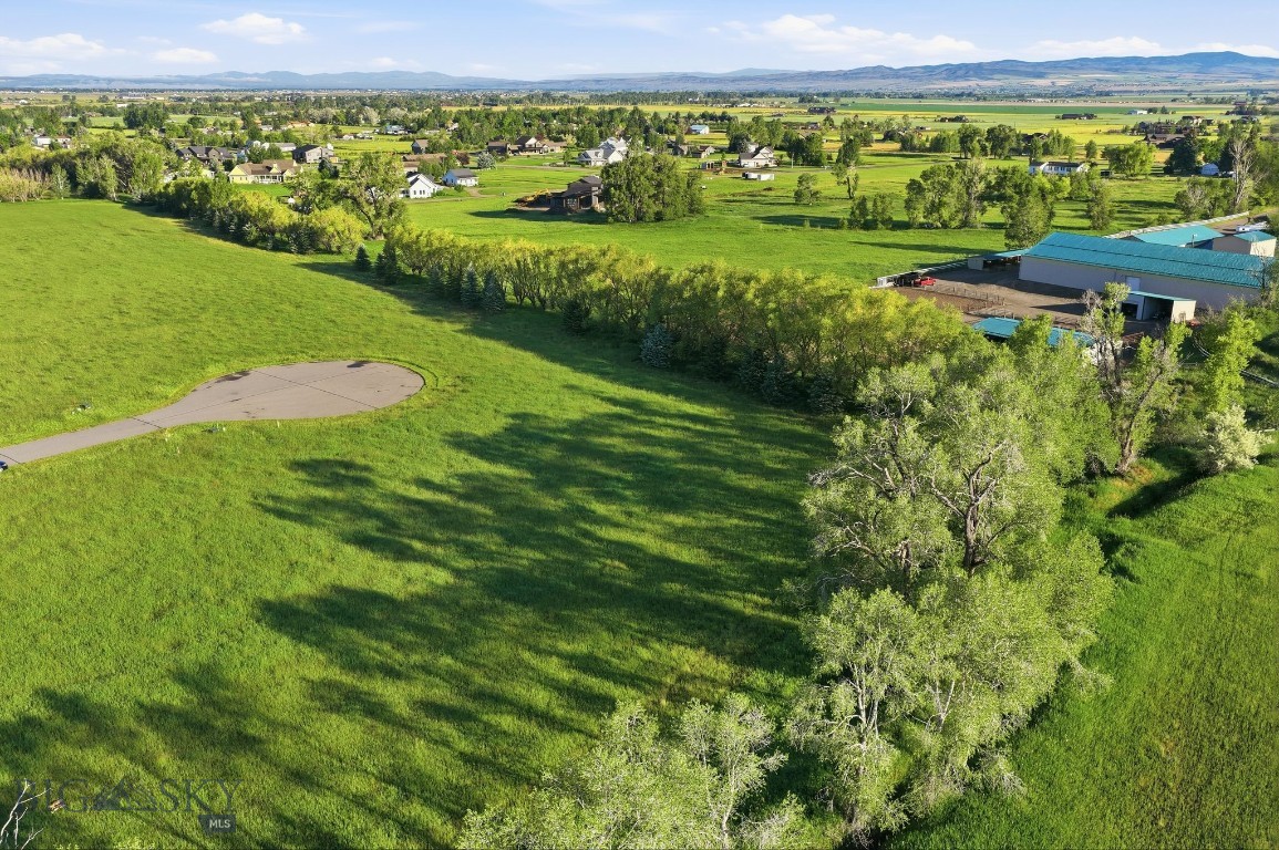 Bridger Lake Meadows - Land