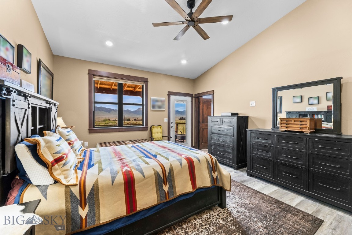 Shining Mountain Unit II - Residential