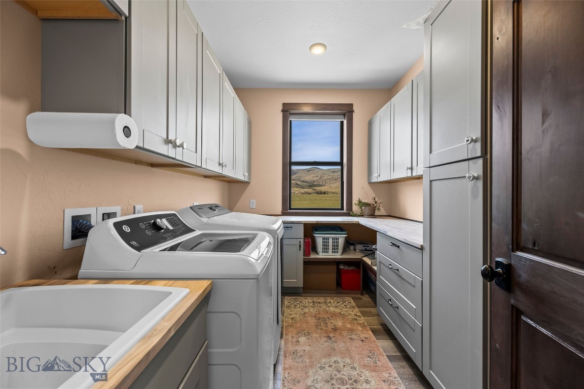 Shining Mountain Unit II - Residential