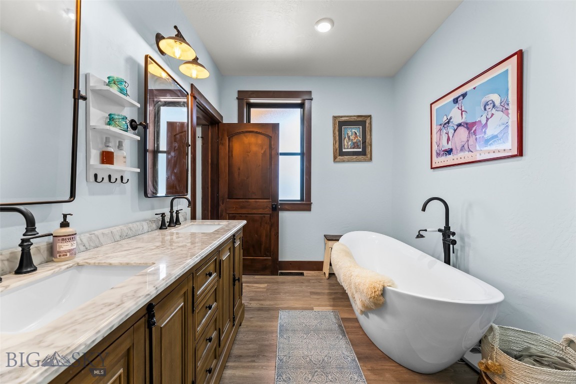 Shining Mountain Unit II - Residential