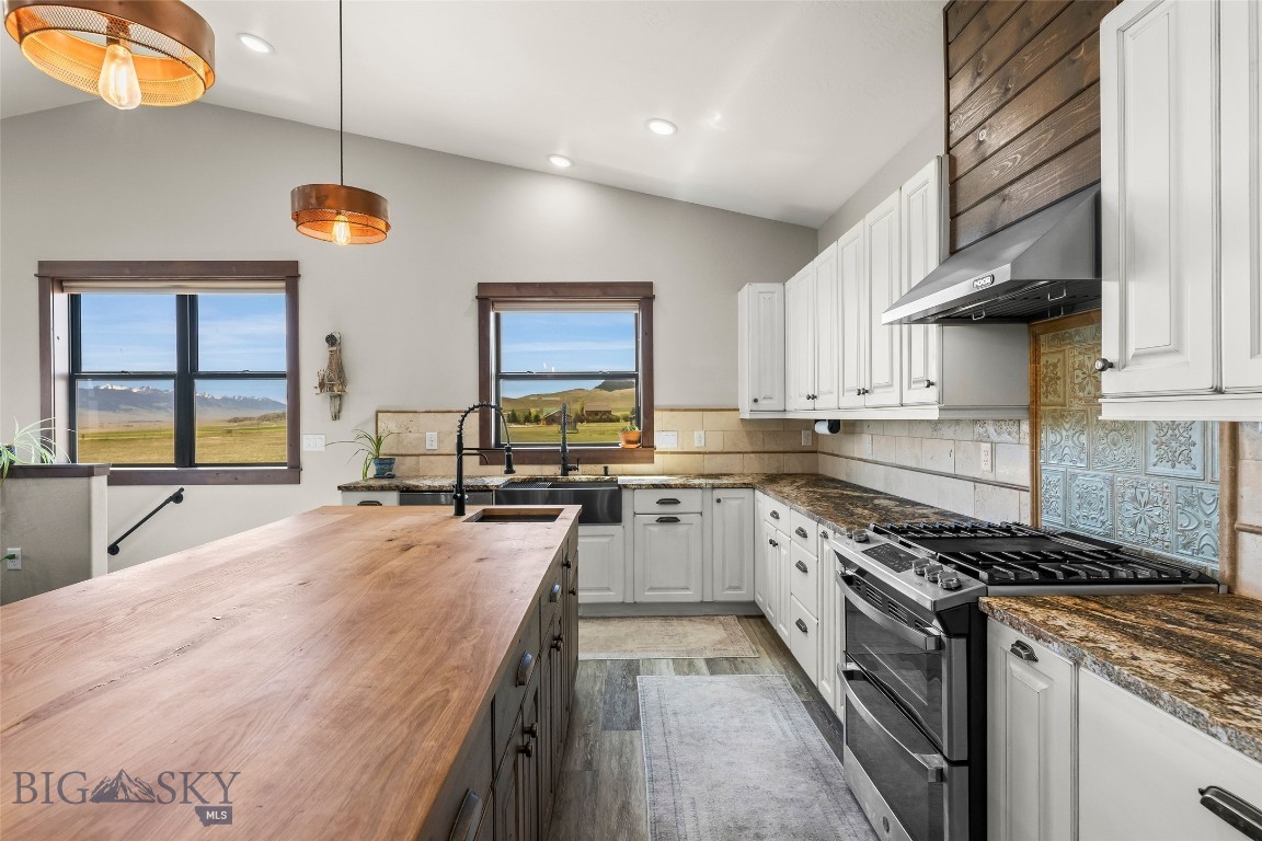 Shining Mountain Unit II - Residential