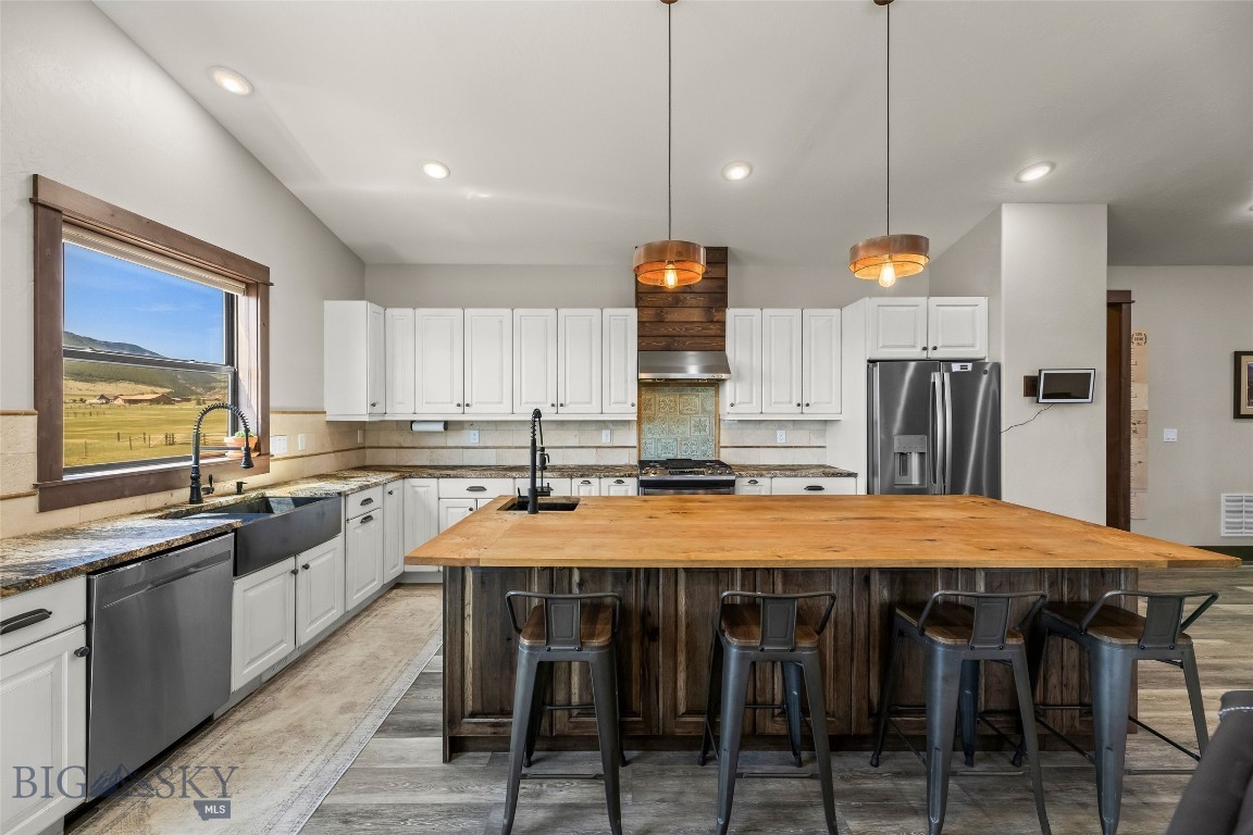 Shining Mountain Unit II - Residential