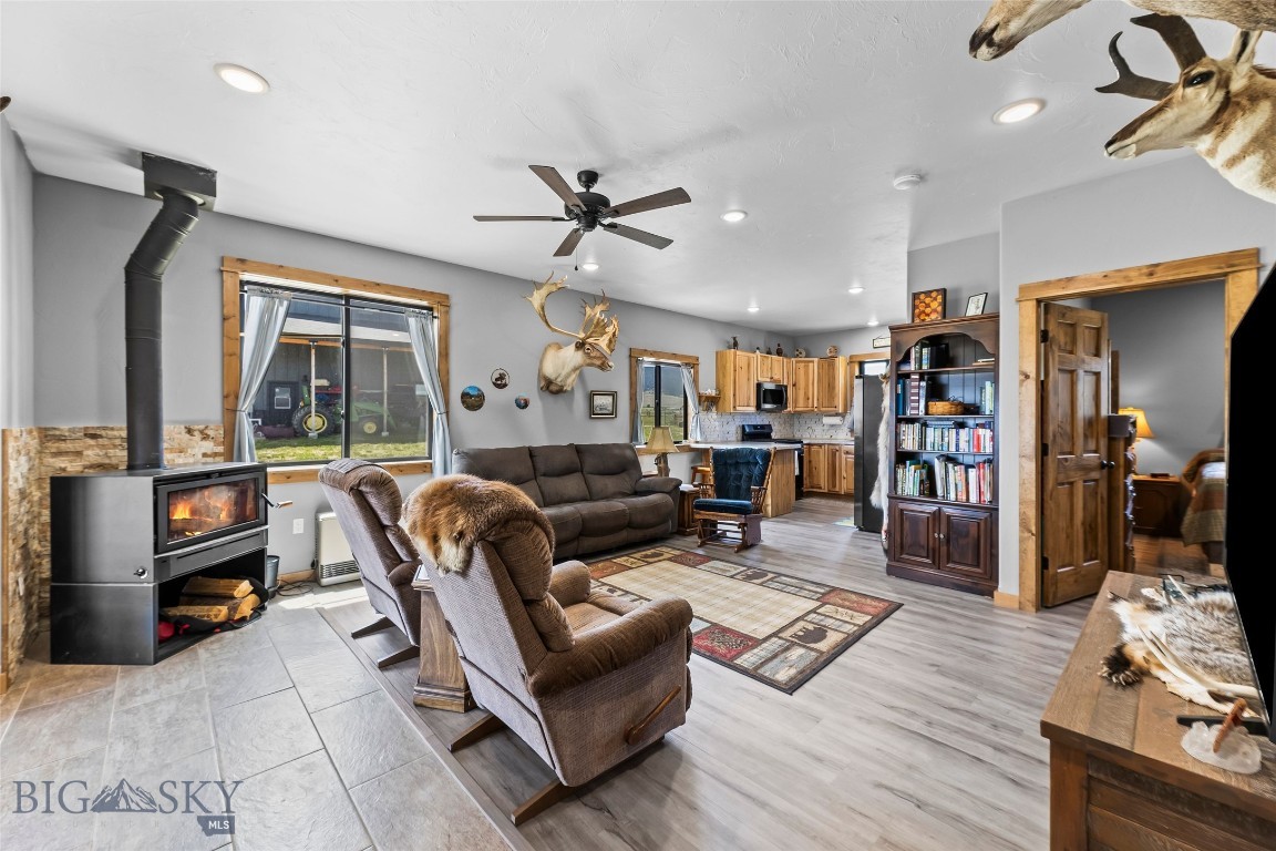 Shining Mountain Unit II - Residential