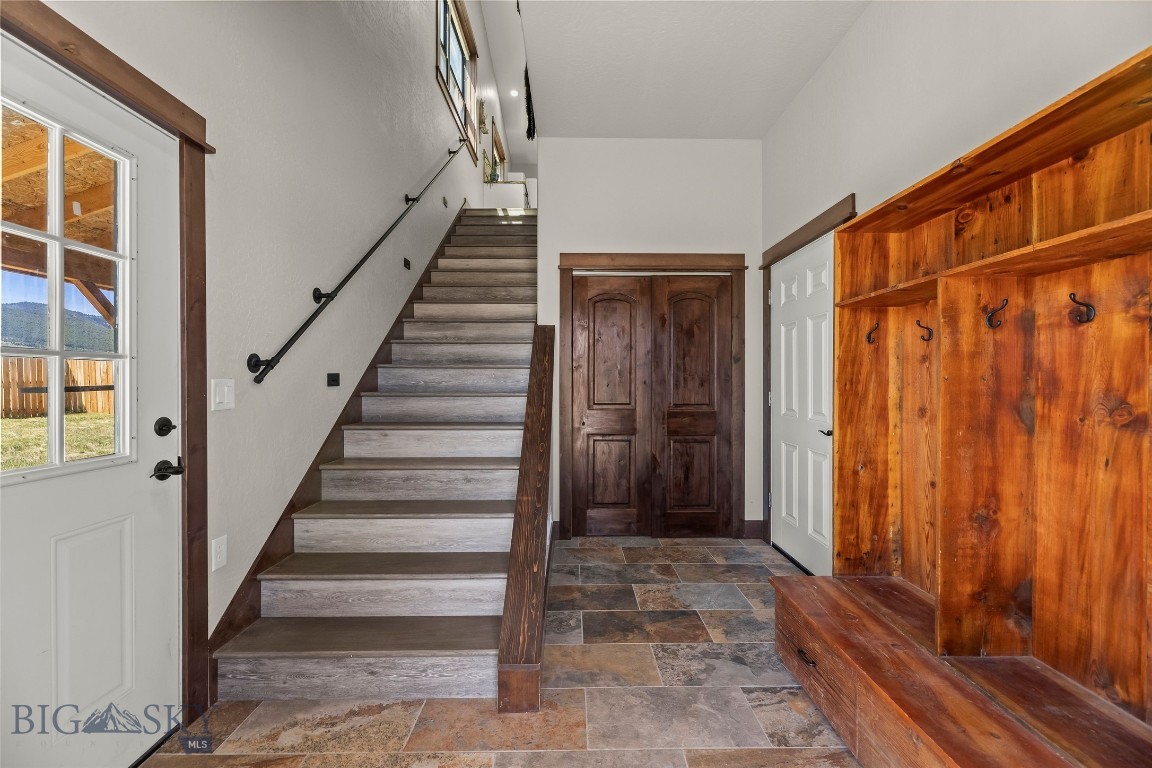 Shining Mountain Unit II - Residential