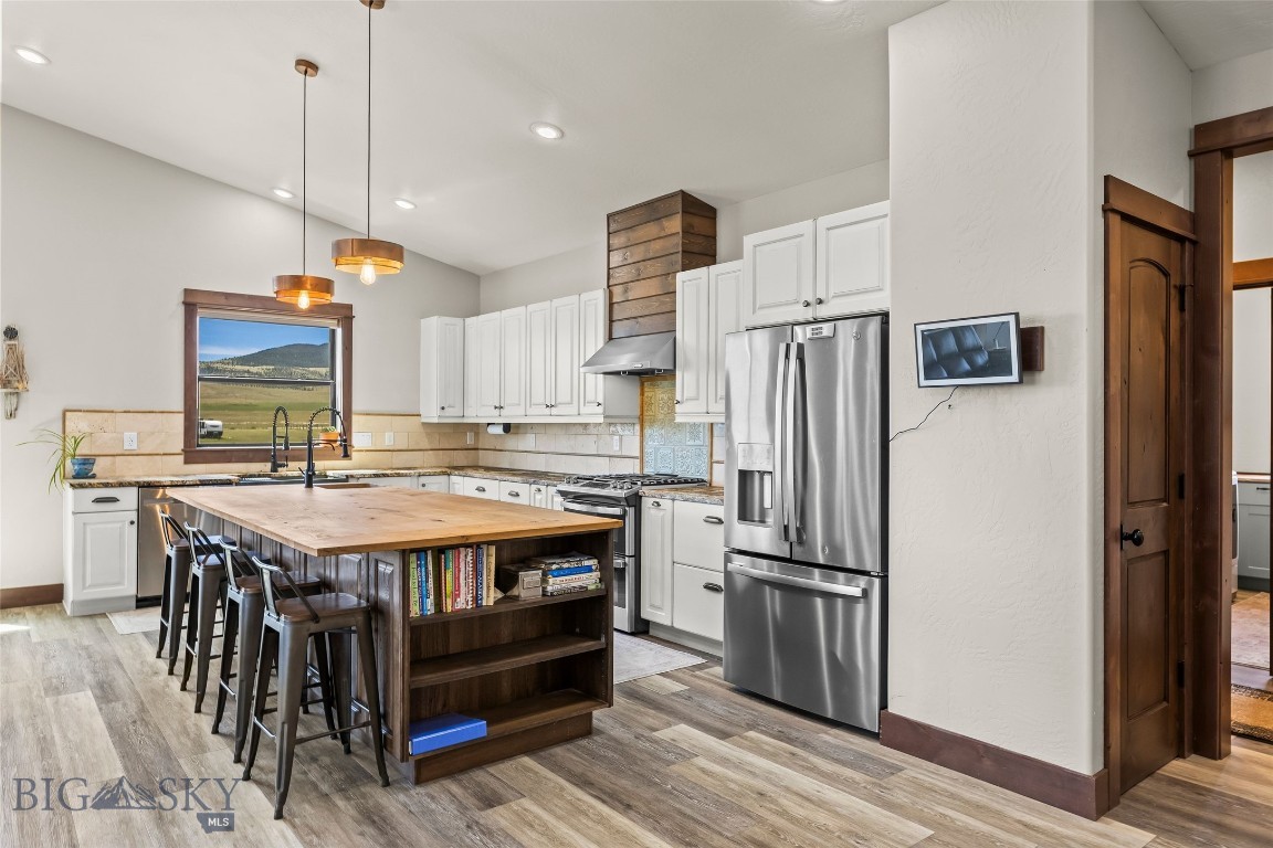 Shining Mountain Unit II - Residential